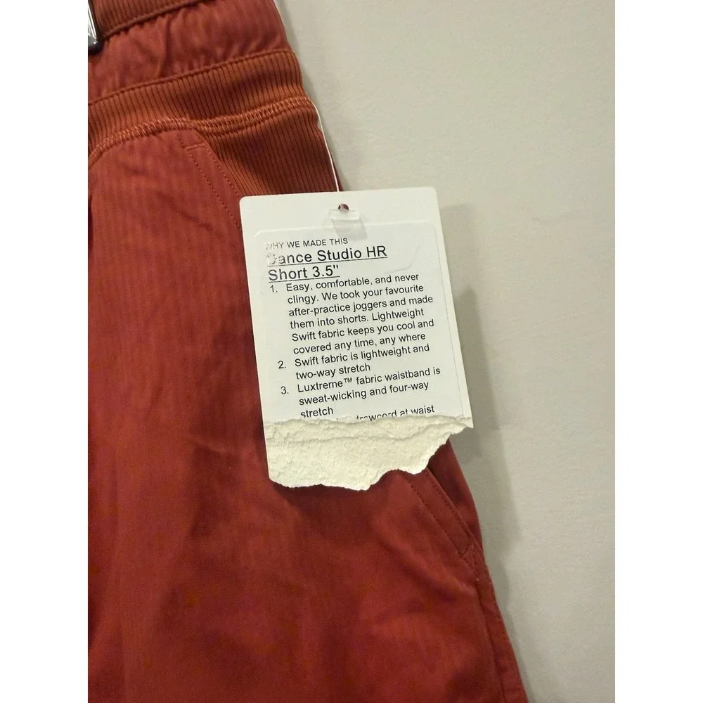 NWT Lululemon Dance Studio High-Rise Short 3.5